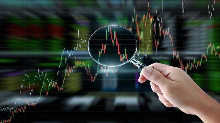 Stock Market Opening: शेयर बाजार गिरावट पर खुला, सेंसेक्स 72500 के नीचे फिसला, निफ्टी 100 अंक टूटा