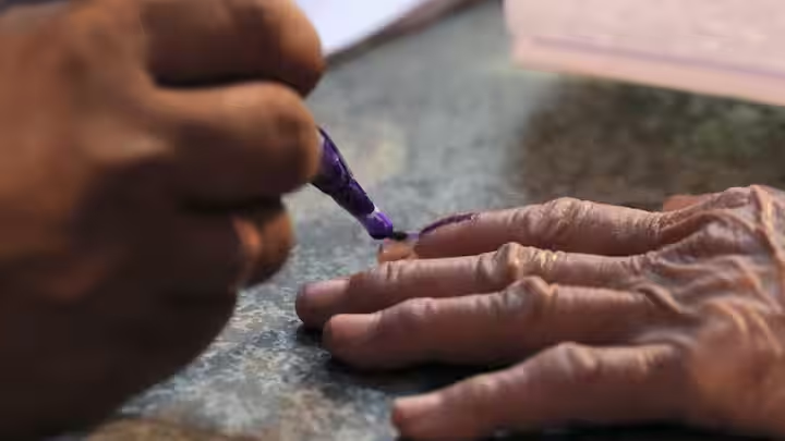  जम्मू-कश्मीर में चुनाव टलने की क्या है असली कहानी?