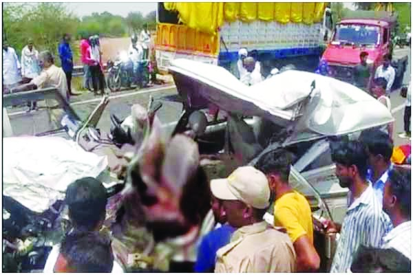 जमवारामगढ़ में बोलेरो व थार की भिड़ंत में चार लोगों की मौत, 6 गंभीर घायल