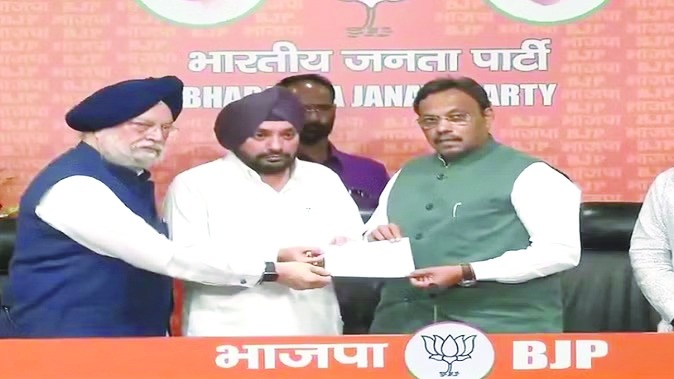 Arvinder Singh Lovely: बीजेपी में शामिल हुए अरविंद सिंह लवली, सात दिन पहले छोड़ा था कांग्रेस प्रदेश अध्यक्ष पद