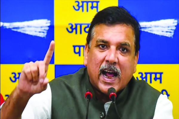 पीएम मोदी के लिए अच्छा मौका है, इस्तीफा देकर देश में एक साथ करा लें चुनाव : संजय सिंह