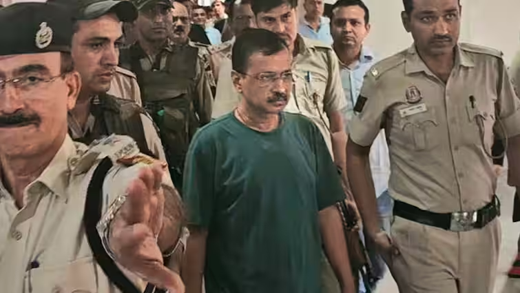 अरविंद केजरीवाल को 14 दिनों की न्यायिक हिरासत, तिहाड़ जेल में ही रहेंगे दिल्ली के सीएम