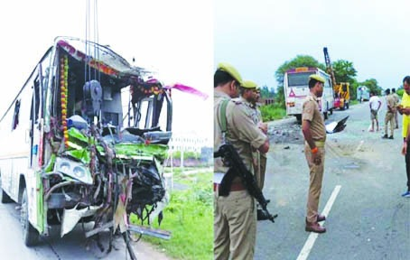 यूपी में दो बसों की भीषण टक्कर: रामपुर में बड़ा सड़क हादसा, चार यात्रियों की मौत, 50 से अधिक घायलरामपुर