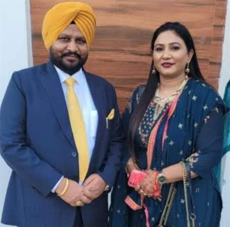 पंजाब पुलिस ने पूर्व विधायक सतकार कौर और उसके भतीजे को खरड़ से हेरोइन की तस्करी करते हुए किया गिरफ्तार; 128 ग्राम हेरोइन, 1.56 लाख रुपए की नकदी बरामद