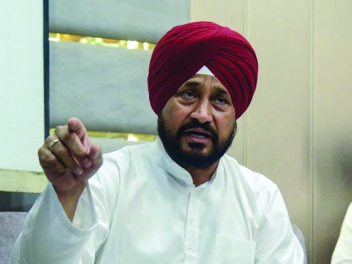 महिलाओं पर टिप्पणी के लिए सांसद चरणजीत चन्नी ने मांगी माफी , कहा-मैंने तो सुना सुनाया चुटकुला बोला था