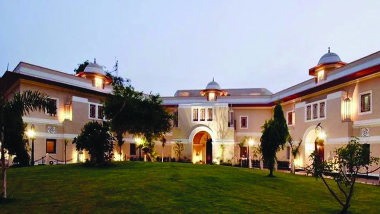हिमाचल भवन के बाद अब बीकानेर हाउस की कुर्की के आदेश