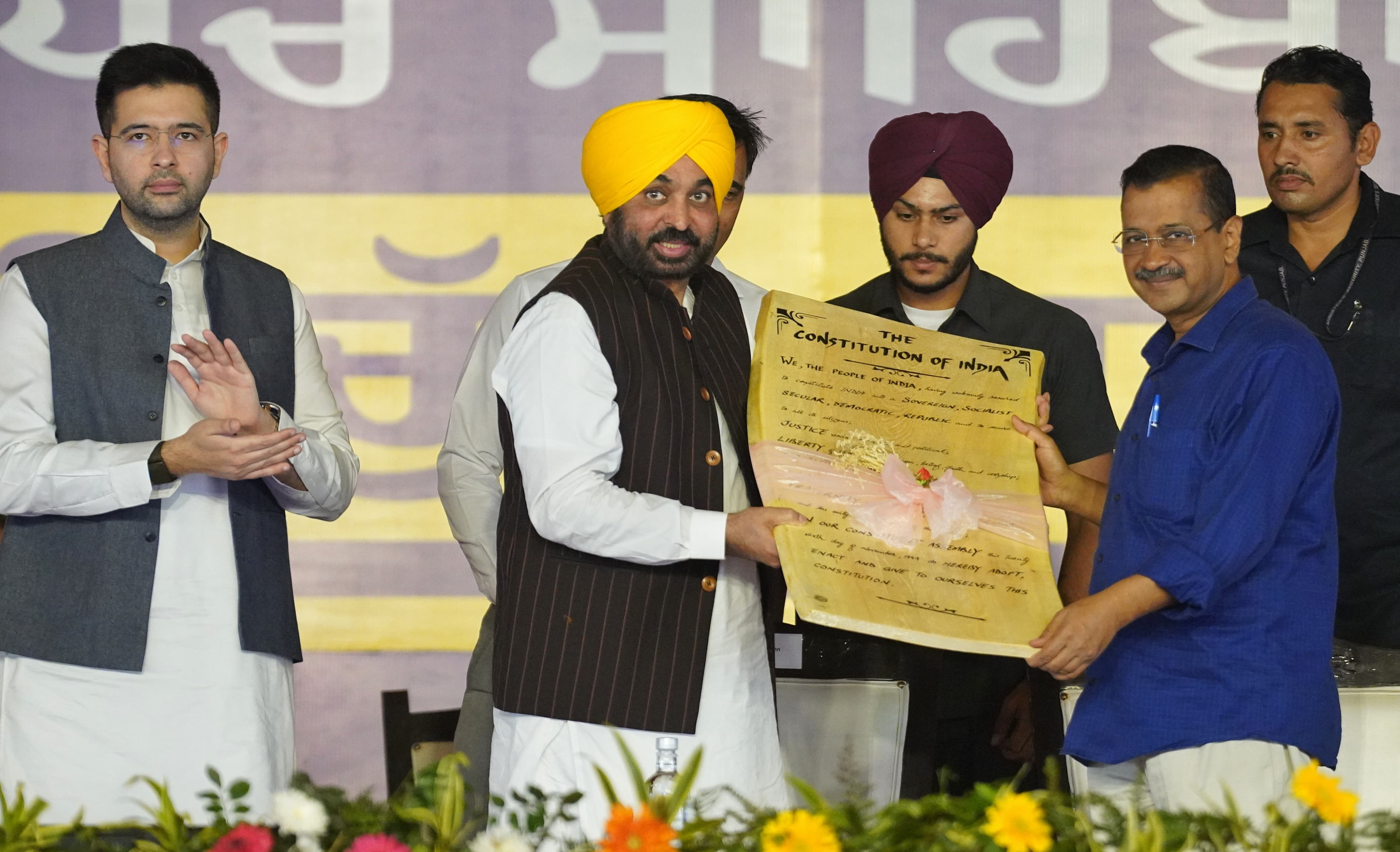 केजरीवाल की नए चुने सरपंचों से अपील: गांवों में विकास कार्यों के लिए धन का समझदारी और पारदर्शी तरीके से उपयोग सुनिश्चित करने के लिए ग्राम सभाओं की बैठकें हों
